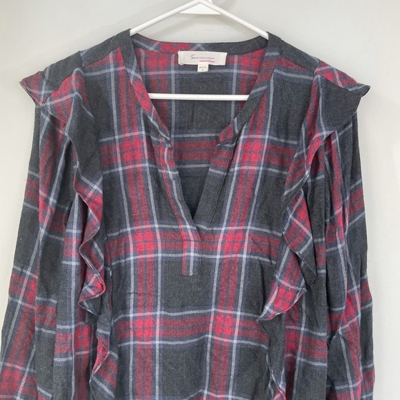Vince Camuto S Plaid Ruffle V-neck Top - Picture 3 of 6